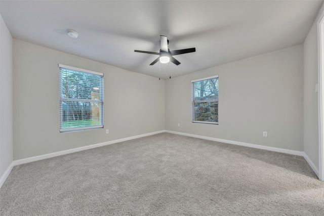 1014 W Archer Street, Jacksboro, TX 76458