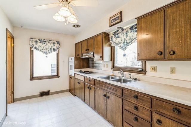 4000 36th Place, Des Moines, IA 50310