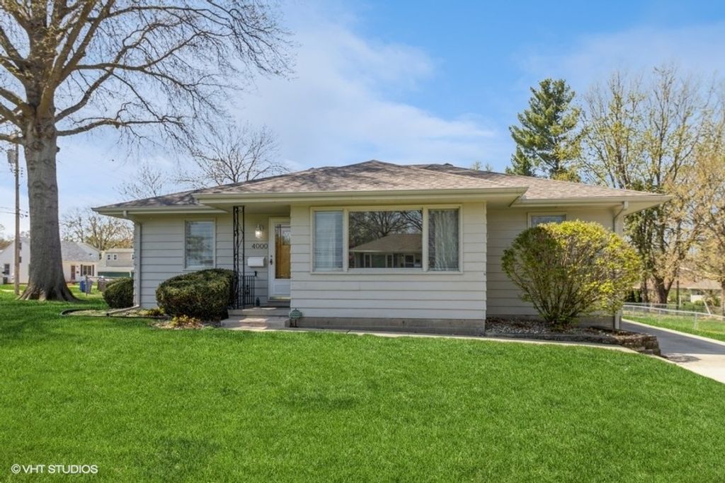 4000 36th Place, Des Moines, IA 50310
