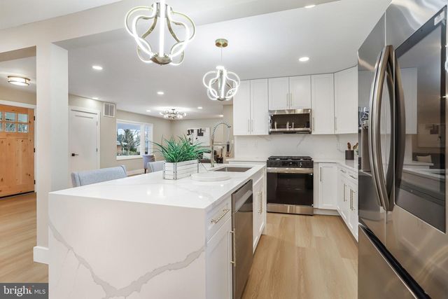 14412 BARKWOOD DR, Rockville, MD 20853