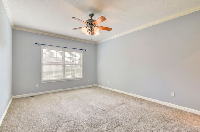 614 E Falls Circle, Ozark, MO 65721