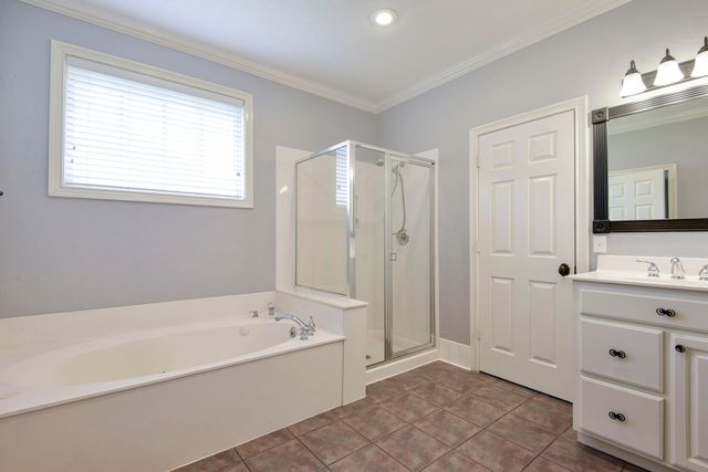 614 E Falls Circle, Ozark, MO 65721