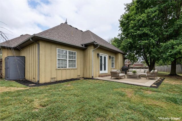 614 E Falls Circle, Ozark, MO 65721