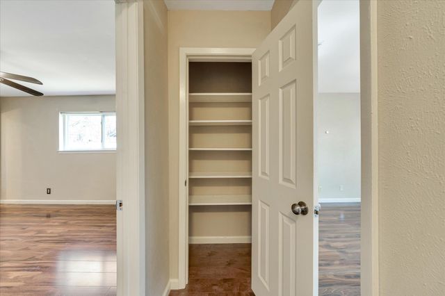 1467 S Meadows DR, Austin, TX 78758