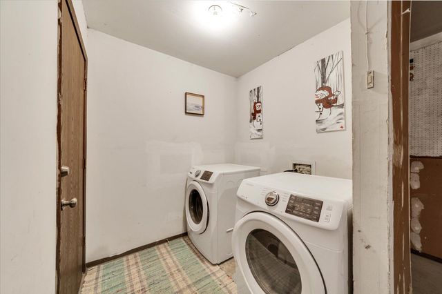 1467 S Meadows DR, Austin, TX 78758