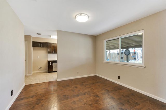 1467 S Meadows DR, Austin, TX 78758