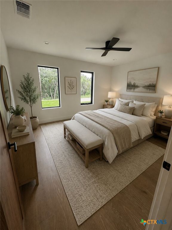 Image 5 of property listing at 57 Ohio Street, New Braunfels, TX 78130