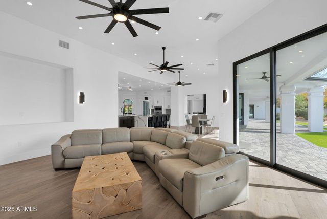 8595 E Sharon Drive, Scottsdale, AZ 85260