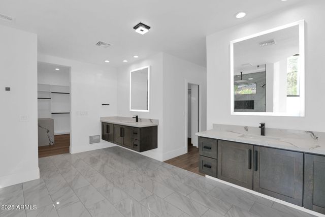 8595 E Sharon Drive, Scottsdale, AZ 85260