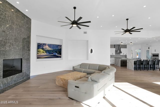 8595 E Sharon Drive, Scottsdale, AZ 85260