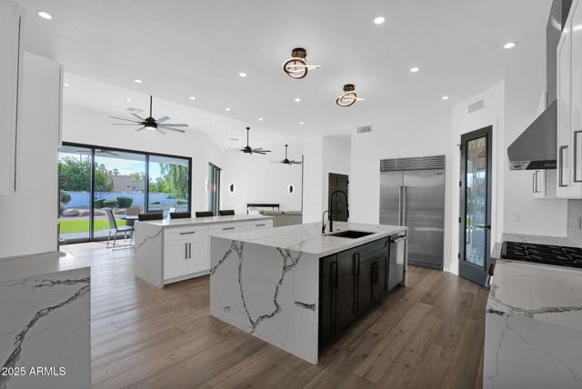 8595 E Sharon Drive, Scottsdale, AZ 85260