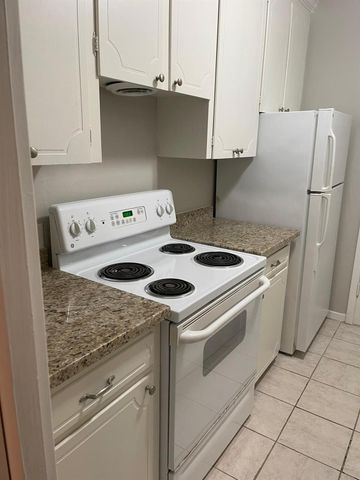 2822 Briarhurst Drive 42, Houston, TX 77057