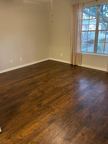 2822 Briarhurst Drive 42, Houston, TX 77057