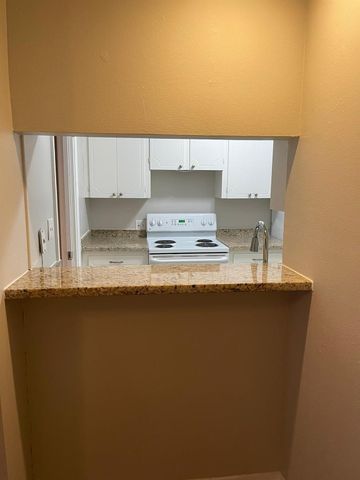 2822 Briarhurst Drive 42, Houston, TX 77057