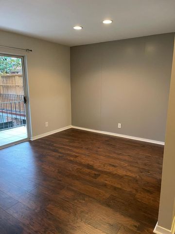 2822 Briarhurst Drive 42, Houston, TX 77057