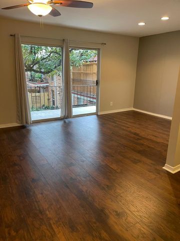 2822 Briarhurst Drive 42, Houston, TX 77057