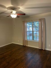 2822 Briarhurst Drive 42, Houston, TX 77057