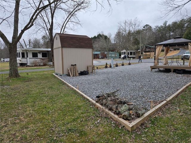 155 Fishtail Circle, Cleveland, GA 30528