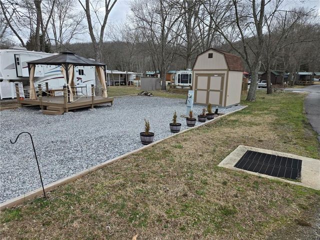 155 Fishtail Circle, Cleveland, GA 30528