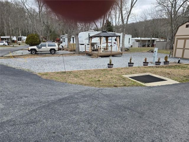 155 Fishtail Circle, Cleveland, GA 30528