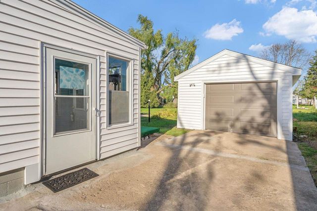 641 STATE STREET, Menasha, WI 54952