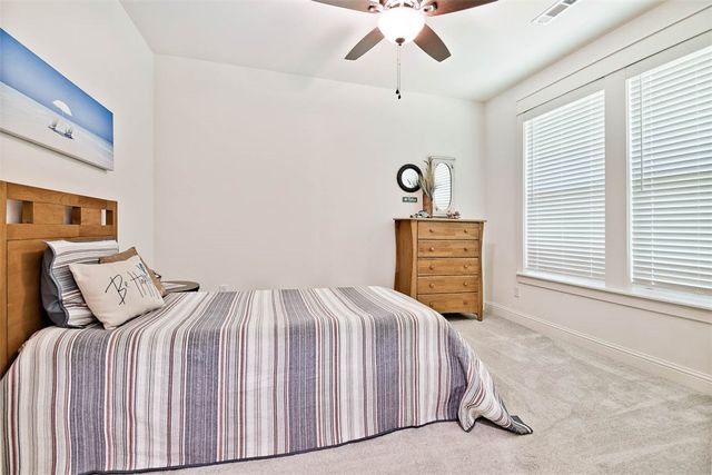 10 Clevedon Circle, Bella Vista, AR 72715