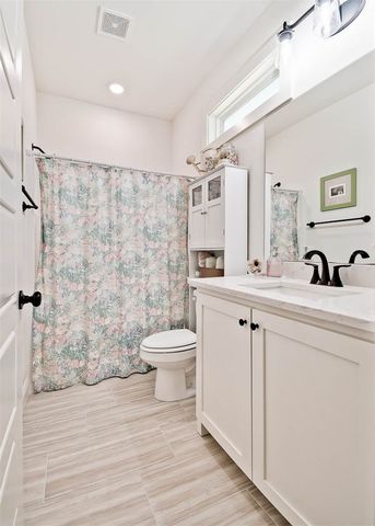 10 Clevedon Circle, Bella Vista, AR 72715