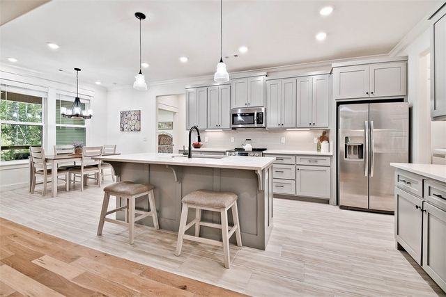 10 Clevedon Circle, Bella Vista, AR 72715