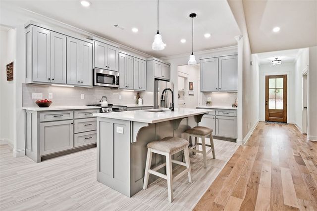 10 Clevedon Circle, Bella Vista, AR 72715