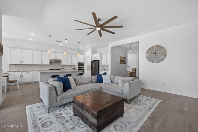 22612 E LORDS Way, Queen Creek, AZ 85142