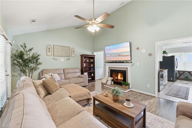 4141 Peridot DR, Virginia Beach, VA 23456