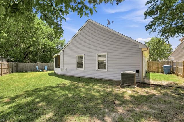 4141 Peridot DR, Virginia Beach, VA 23456