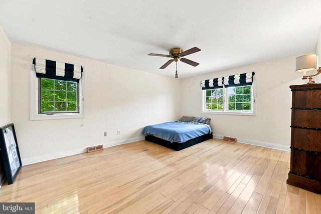 2 QUAIL RUN LN, Glenmoore, PA 19343