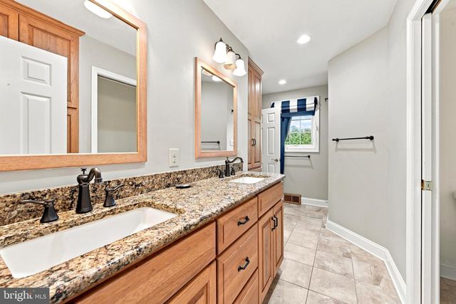2 QUAIL RUN LN, Glenmoore, PA 19343
