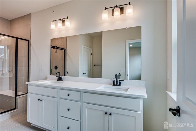 624 Sadie Circle, New Brunswick, NJ 08901