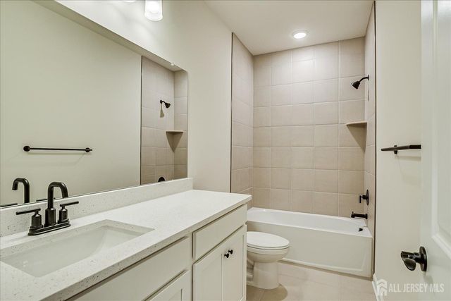 624 Sadie Circle, New Brunswick, NJ 08901