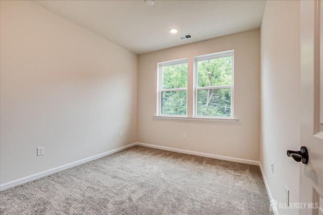 624 Sadie Circle, New Brunswick, NJ 08901