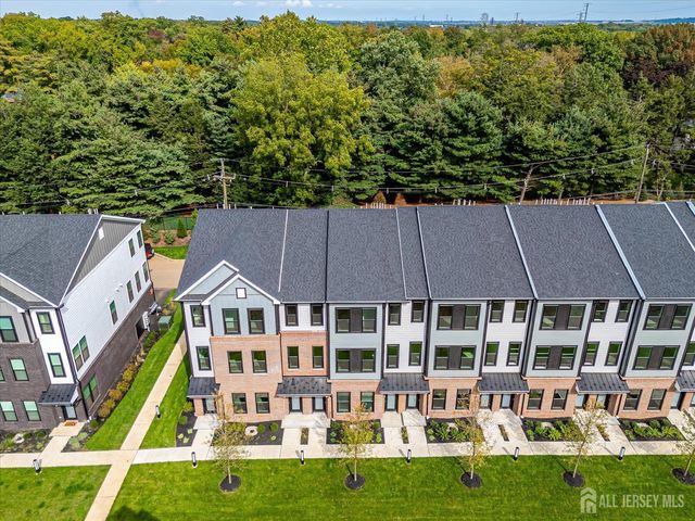 624 Sadie Circle, New Brunswick, NJ 08901