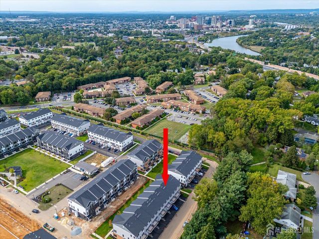 624 Sadie Circle, New Brunswick, NJ 08901