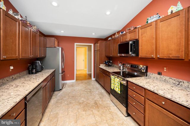 307 GREEN ST, Locust Grove, VA 22508