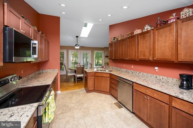 307 GREEN ST, Locust Grove, VA 22508