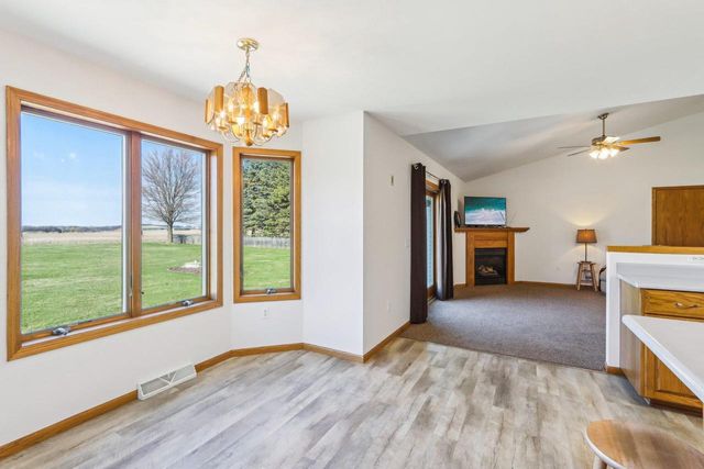 5008 Creek Haven Road, Cottage Grove, WI 53527