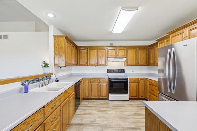 5008 Creek Haven Road, Cottage Grove, WI 53527