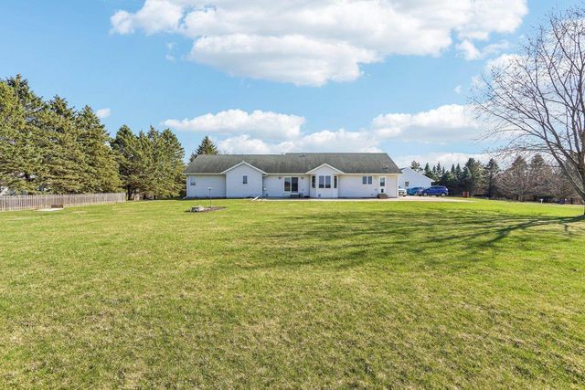 5008 Creek Haven Road, Cottage Grove, WI 53527