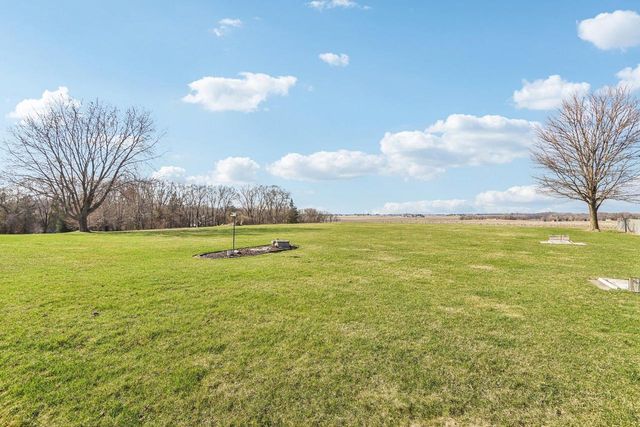 5008 Creek Haven Road, Cottage Grove, WI 53527