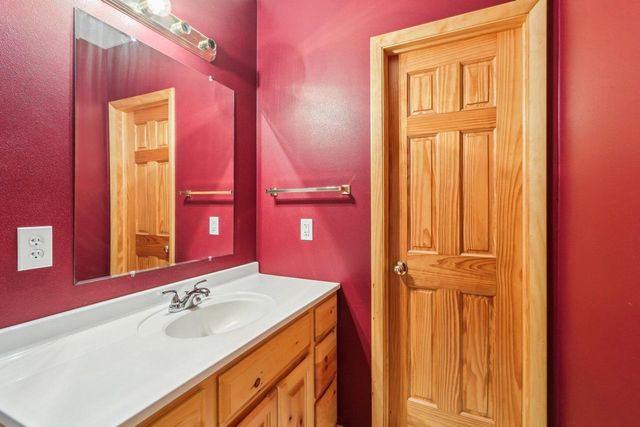 5008 Creek Haven Road, Cottage Grove, WI 53527