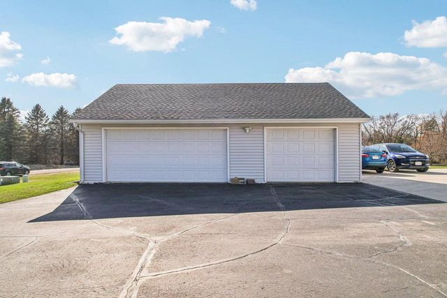 5008 Creek Haven Road, Cottage Grove, WI 53527