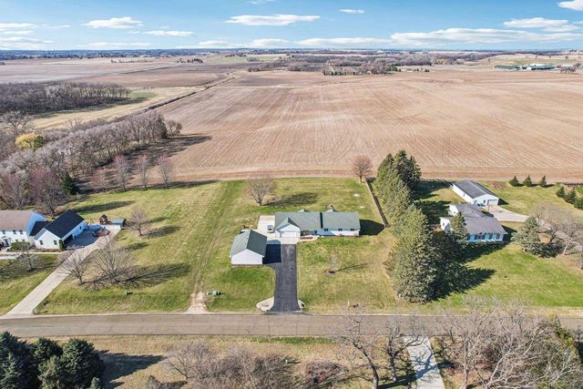 5008 Creek Haven Road, Cottage Grove, WI 53527