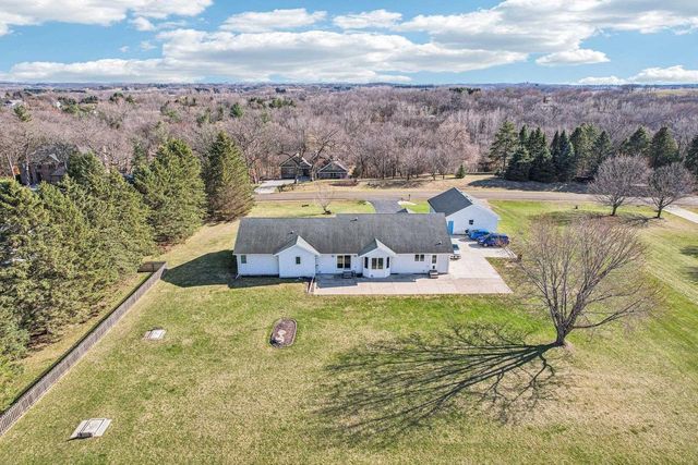 5008 Creek Haven Road, Cottage Grove, WI 53527