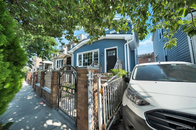 3004 Lasalle Avenue, Bronx, NY 10461